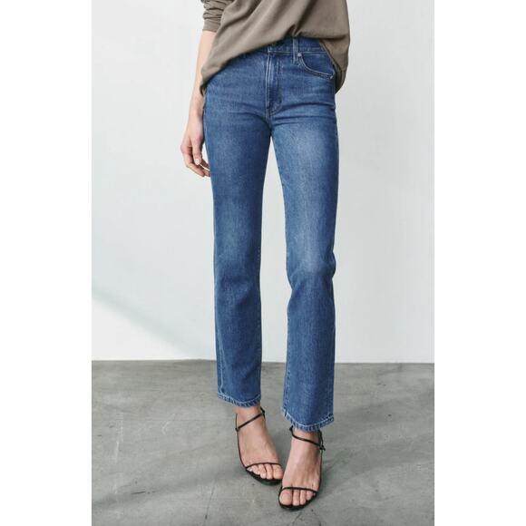 AYR Women's The La La Jeans Straight Comfort Stretch Blue Denim 28 Short - Picture 1 of 10